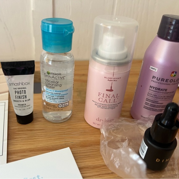 NWOT 29 Piece Beauty Bundle Fragrance Skincare Makeup Hair Sunscreen - Picture 7 of 11